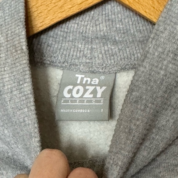 TNA mock neck sweater - Picture 2 of 2